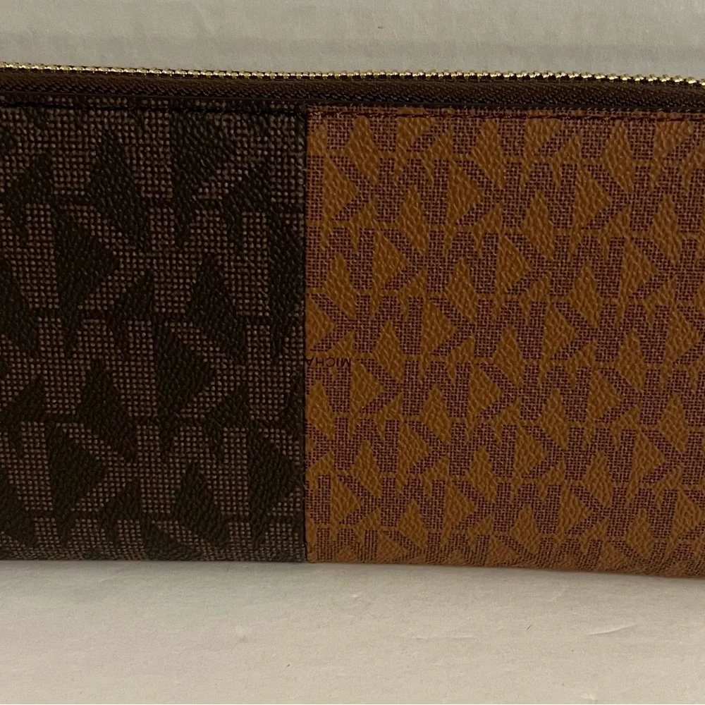 Michael Kors Two-Tone Women’s Wallet in Brown - Picture 6 of 16